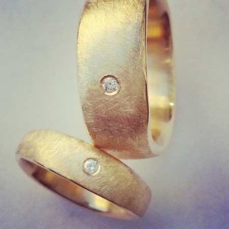 Organisk giftering med diamant