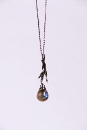 Branch pendant med Labradorite